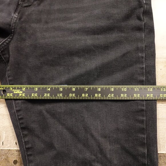 Lucky Brand 410 Athletic Straight Jeans Men’s 38x30 Gainesville Wash Black Denim - Picture 9 of 14